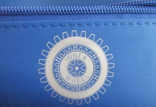 Utensilientasche blau mit Emblem