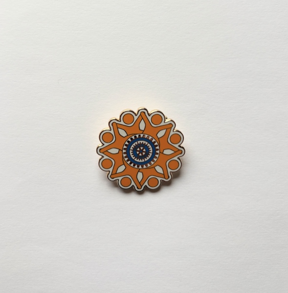 Orange the world-----Brosche