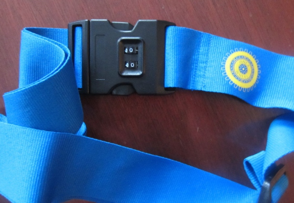 Koffergurt blau mit Emblem