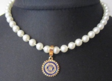 Anhänger an Kette oder Armband
