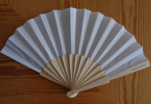 Fächer weiß mit Schriftzug Inner Wheel